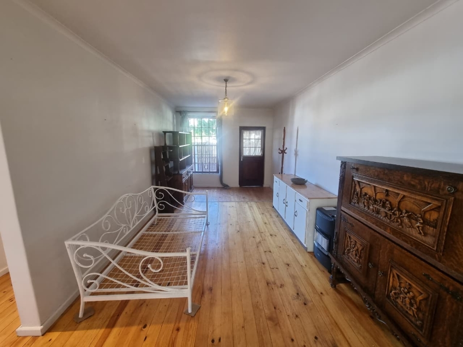 2 Bedroom Property for Sale in Claremont Western Cape